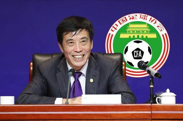 你以为我们女人给你们萧家生儿育女、辛苦操劳就是天经地义？。